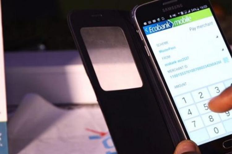 Ecobank revendique des transactions d'une valeur de 1 milliard $ via son application de banque mobile sur les 18 derniers mois